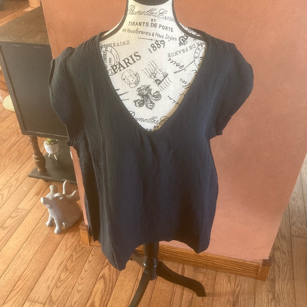THREE DOTS Size Large Black Double Gauze Top NWT